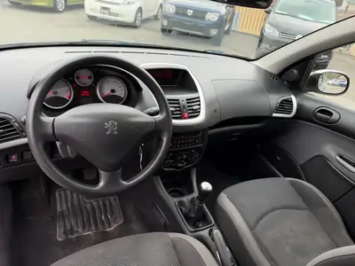 Peugeot 206+ 1.4 Trendy — Citadine fiable, entretien économique, sans sinistre — Miniatura 11