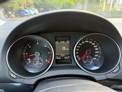 VW Golf 2.0 TDI BlueMotion — Diesel économe, 1ère main, entretien AMAG complet — Miniature 7