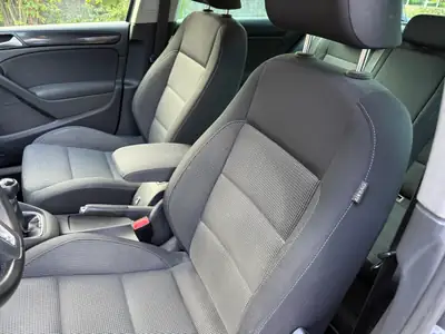 VW Golf 2.0 TDI BlueMotion — Diesel économe, 1ère main, entretien AMAG complet — Miniature 15