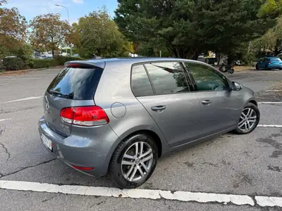VW Golf 2.0 TDI BlueMotion — Diesel économe, 1ère main, entretien AMAG complet — Miniature 13
