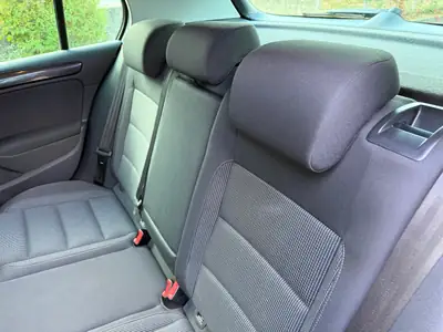 VW Golf 2.0 TDI BlueMotion — Diesel économe, 1ère main, entretien AMAG complet — Miniature 16