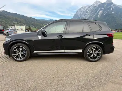 BMW X5 40d xDrive — SUV prestige diesel, état neuf et garantie constructeur — côté