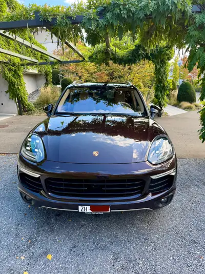 Porsche Cayenne 3.0 V6 S E-Hybrid — SUV hybride rechargeable, 167'000 km, impeccable — Außenansicht
