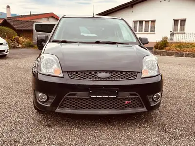 Ford Fiesta 2.0 16V ST — Sportive compacte, 150 ch et faible kilométrage — arrière