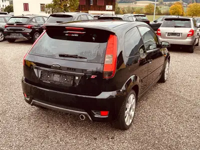 Ford Fiesta 2.0 16V ST — Sportive compacte, 150 ch et faible kilométrage — tableau de bord