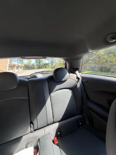 MINI Cooper SE 2020 — Citadine électrique compacte, 32'000 km seulement — rear view