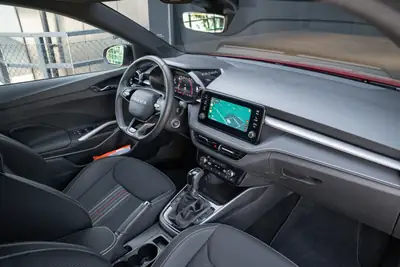Skoda Fabia 1.5 TSI 130 DSG Monte Carlo — Citadine dynamique, quasi neuve et garantie 5 ans — Miniatur 14