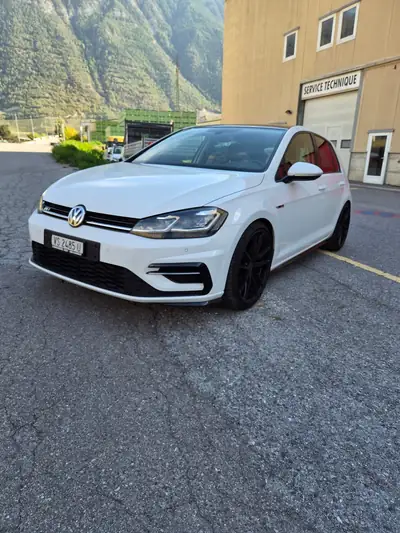 Volkswagen Golf 1.5 TSI Comfortline — Essence performante, 90 000 km, garantie garage — vue extérieure