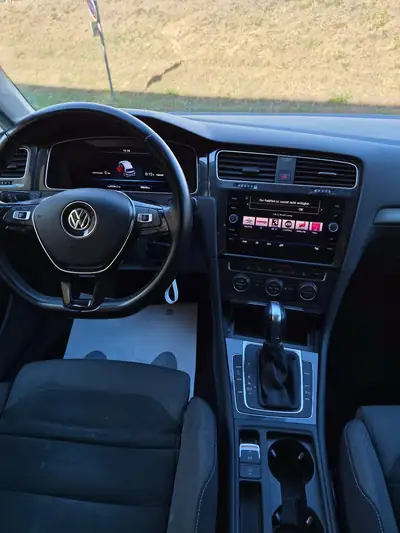 Volkswagen Golf 1.5 TSI Comfortline — Essence performante, 90 000 km, garantie garage — Miniature 9