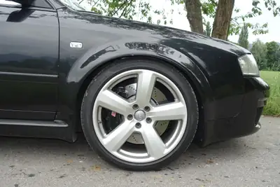 Audi RS6 4.2 V8 Quattro — Break sportif de 450 ch, historique sans sinistre — Detail
