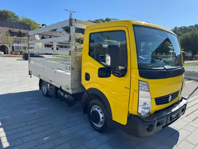 Nissan Cabstar 150ch — Utilitaire robuste diesel, 166000 km, sans sinistre — interni