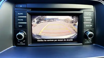 Mazda 6 Sportwagon 2.2 D — Familial diesel efficace, 127 000 km, état impeccable — Miniature 12