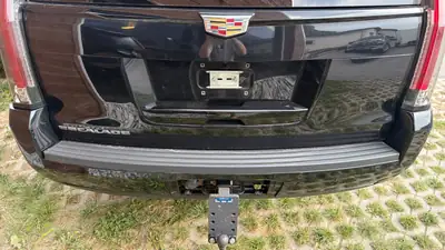 Cadillac Escalade P Black USA — SUV 7 places, 426 ch, version américaine authentique — Miniatura 7