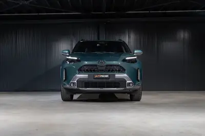 Toyota Yaris Cross 1.5 Hybrid AWD — Compact polyvalent, motricité intégrale et faible consommation — Innenraum