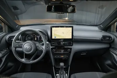 Toyota Yaris Cross 1.5 Executive 4x4 — Hybride compact, traction intégrale et faible kilométrage — Miniatur 15