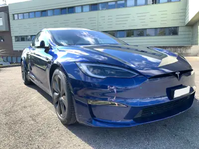 Tesla Model S 100kWh Plaid — 1266 ch, première main, Full Self-Driving inclus — vista esterna