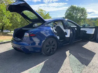 Tesla Model S 100kWh Plaid — 1266 ch, première main, Full Self-Driving inclus — interni