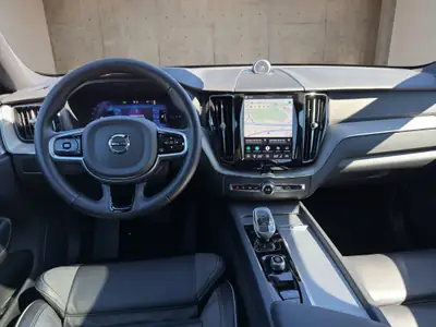 Volvo XC60 2.0 T8 Polestar eAWD — SUV hybride rechargeable haute performance, 35 000 km — Miniatura 14