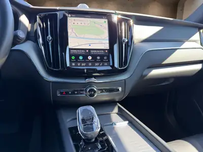 Volvo XC60 2.0 T8 Polestar eAWD — SUV hybride rechargeable haute performance, 35 000 km — Miniatura 15