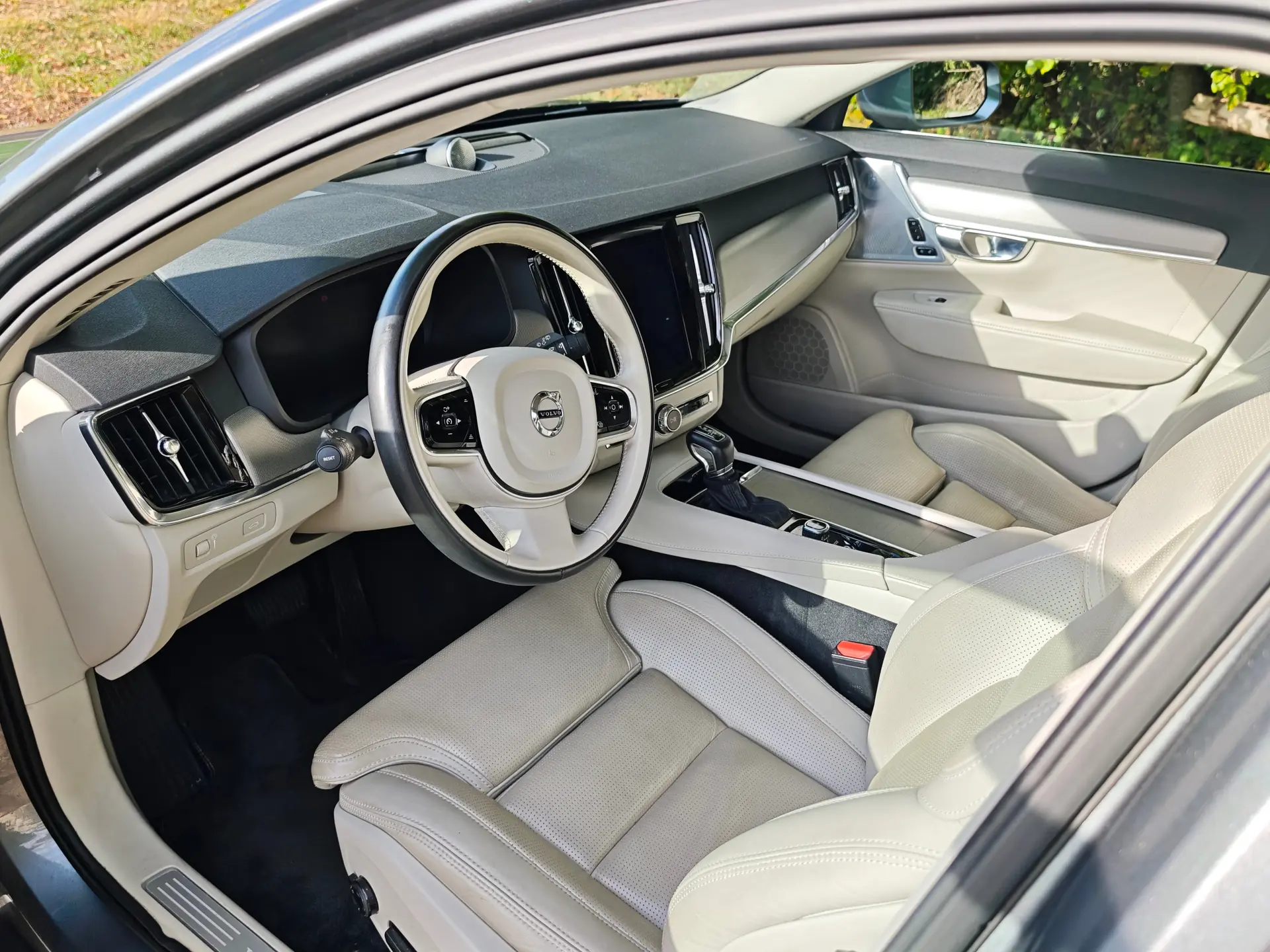 Volvo V90 2017 occasion Bonstetten — 3