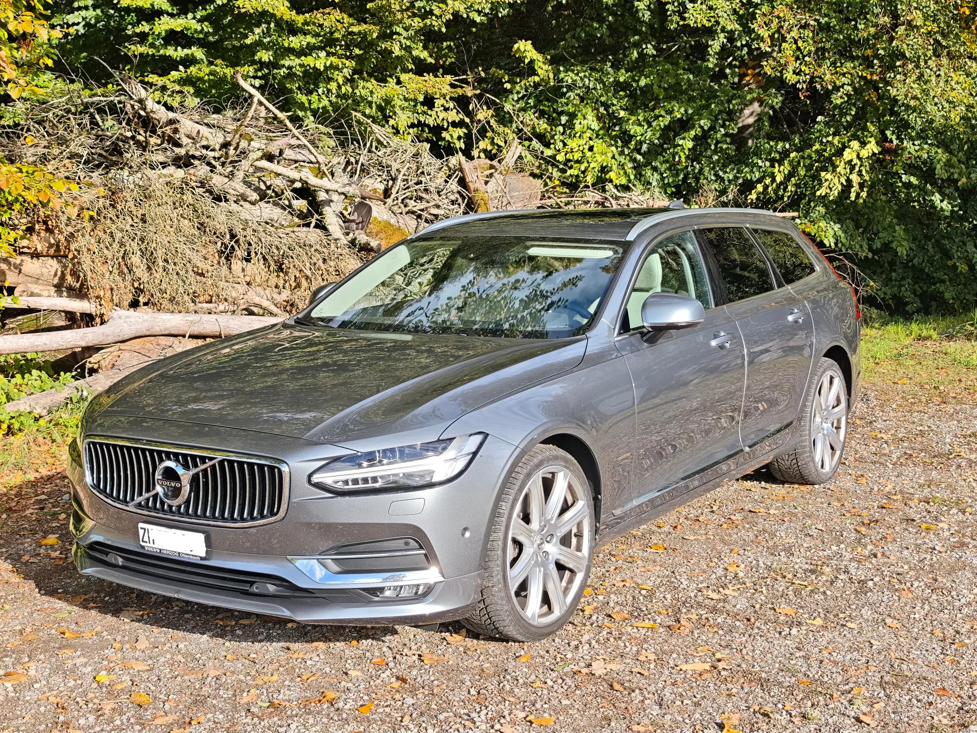 Volvo V90 2017 occasion Bonstetten — 1