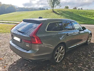 Volvo V90 2.0 D5 Inscription AWD — Break diesel premium, 120'000 km, sans sinistre — Miniatura 10