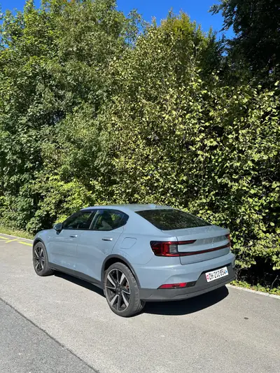 Polestar 2 Standard Range Single Motor — Berline électrique performante, 120'000 km — fianco