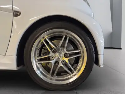 Smart ForTwo Brabus Softouch 2014 — Citadine pétillante, vrai Brabus, très bon état — Miniatur 19