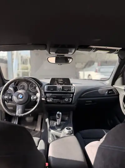 BMW 118i M Sport 2017 — Berline dynamique, moteur efficient et design affirmé — interior