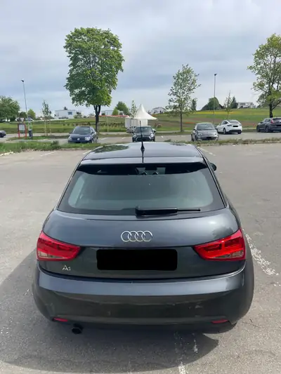 Audi A1 1.2 TFSI Ambition 2011 — Citadine dynamique, 80'600 km seulement, contrôle technique frais — rear view