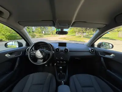 Audi A1 1.2 TFSI Ambition 2011 — Citadine dynamique, 80'600 km seulement, contrôle technique frais — interior
