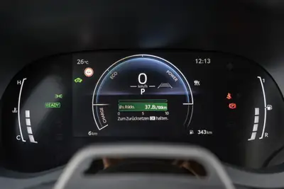 Toyota Yaris 1.5 e-CVT 2026 — Citadine hybride économique, quasi neuve — Miniatur 17