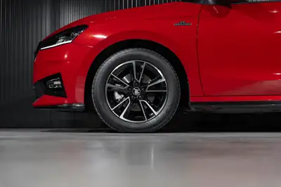 Skoda Fabia 1.0 TSI Monte Carlo DSG — Citadine dynamique, garantie 5 ans et équipements premium — Miniature 21