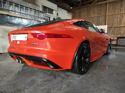 Jaguar F-TYPE 3.0 V6 S AWD — Coupé sportif orange métallisé, 380 ch et traction intégrale — Thumbnail 12