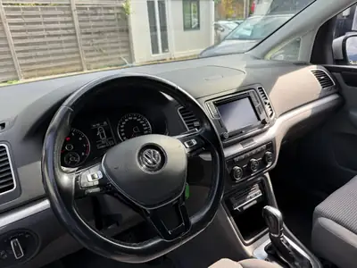 VW Sharan 1.4 TSI — Monospace familial fiable, entretien à jour et caméra de recul — intérieur