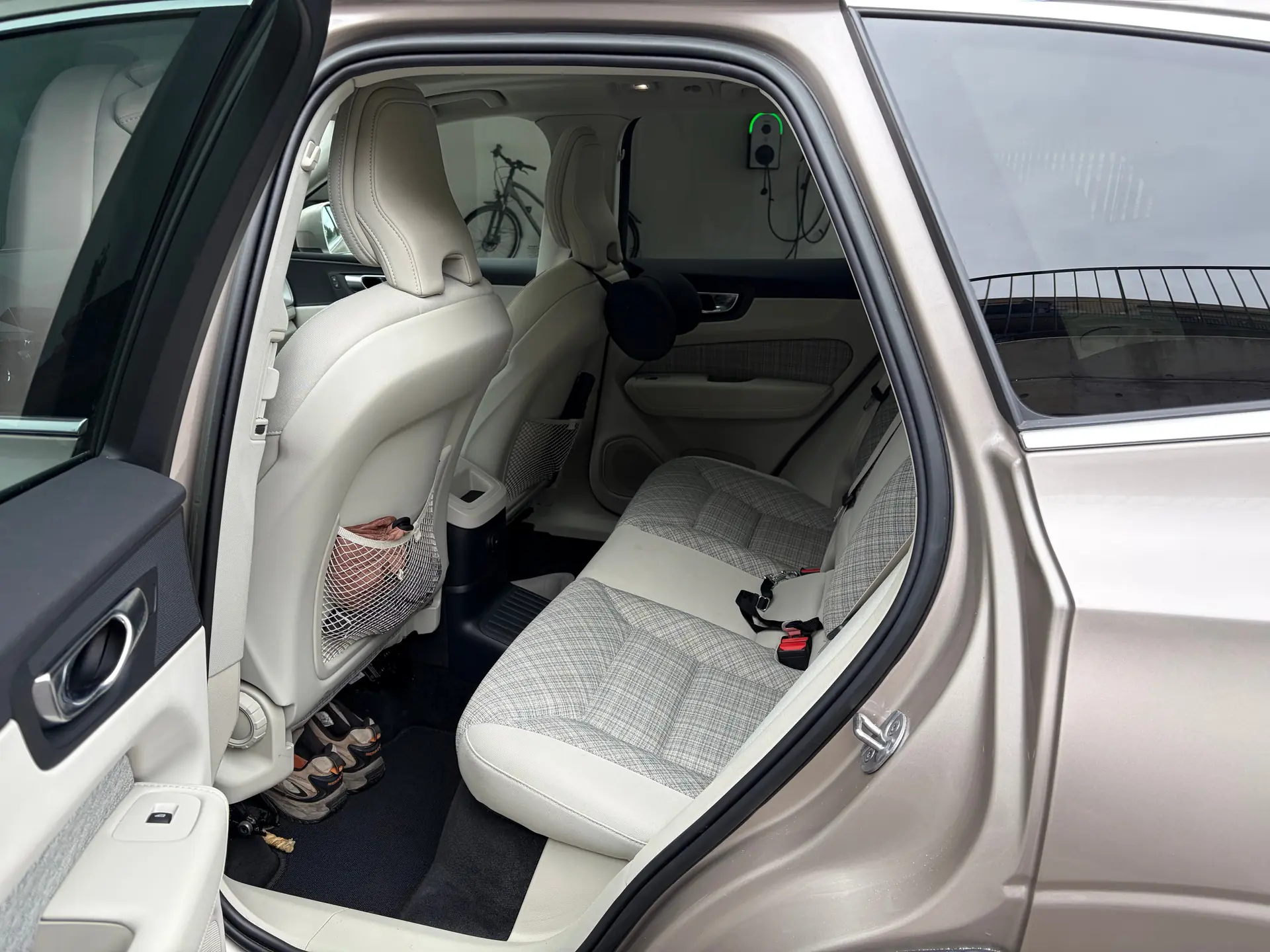 Volvo XC60 2023 occasion Remaufens — 3