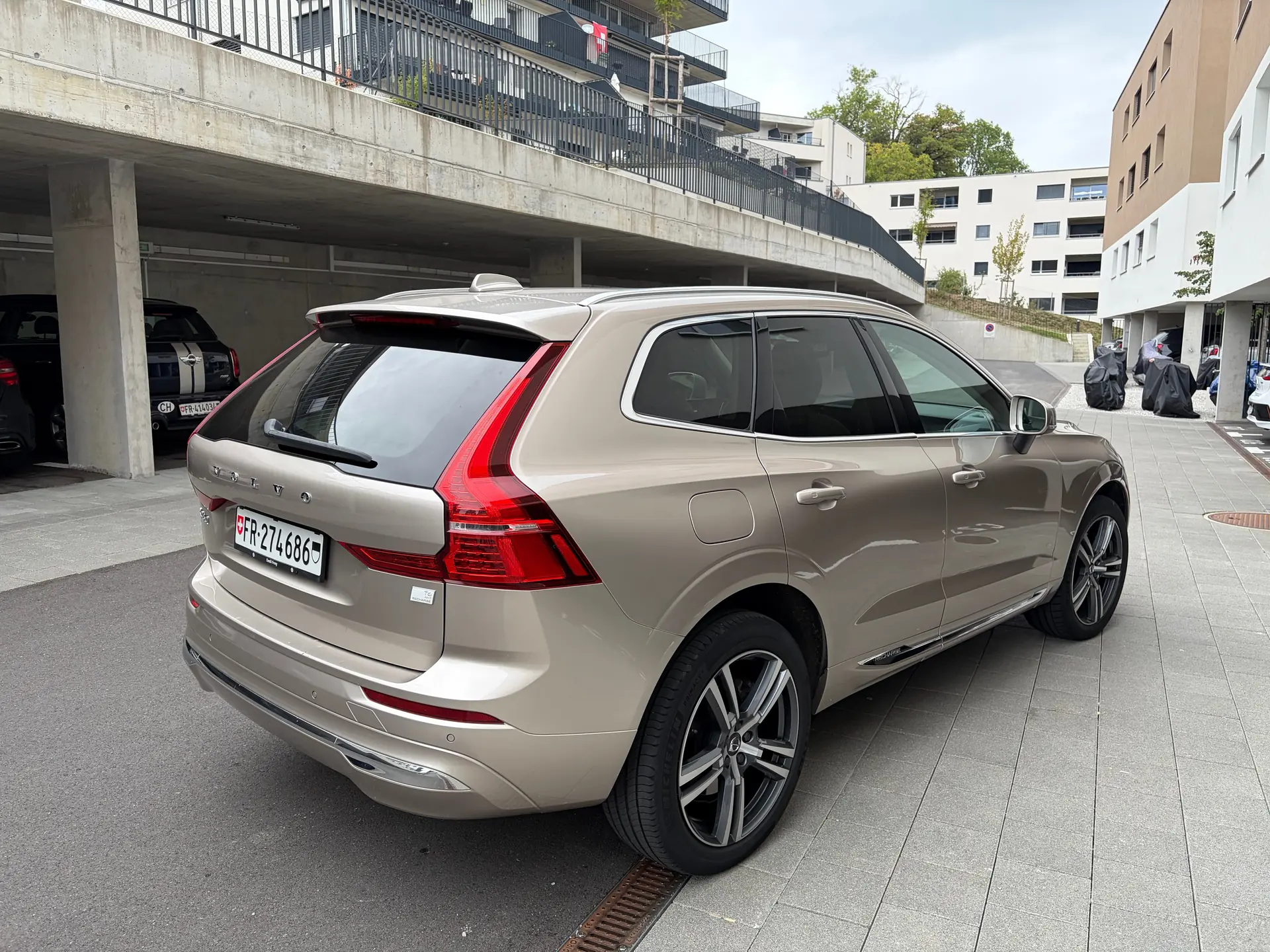 Volvo XC60 2023 occasion Remaufens — 4