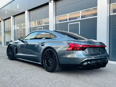 Audi e-tron GT Quattro — GT électrique haute performance, 64500 km seulement — interni