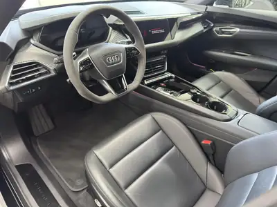 Audi e-tron GT Quattro — GT électrique haute performance, 64500 km seulement — dettaglio