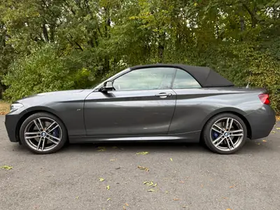 BMW M240i xDrive Cabriolet — Roadster sportif 340 ch, 28 000 km seulement — interior