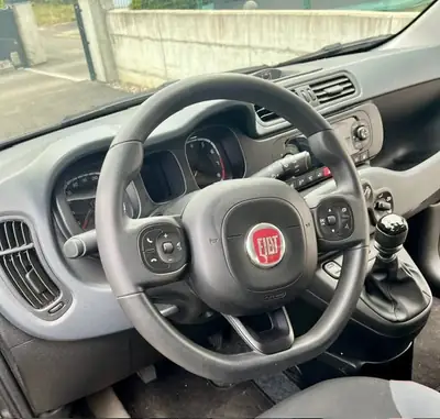 Fiat Panda 2020 — Citadine économique bicarburant CNG/essence, 49'000 km — intérieur