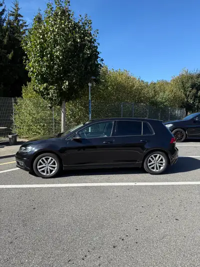 VW Golf 1.4 TSI Comfortline DSG — Berline compacte fiable, 150 ch et boîte auto — côté