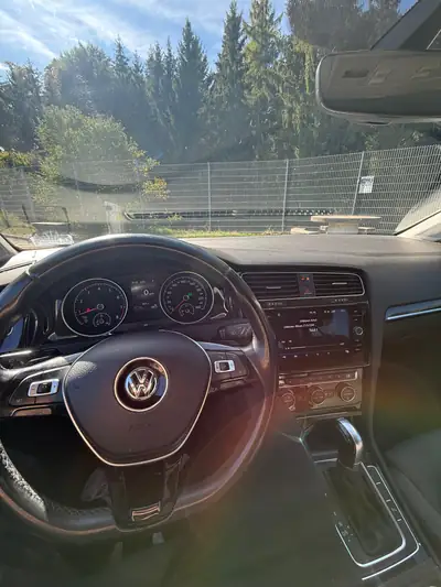 VW Golf 1.4 TSI Comfortline DSG — Berline compacte fiable, 150 ch et boîte auto — intérieur