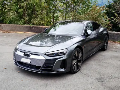 Audi e-tron GT quattro — Gran turismo électrique haute performance, 69'000 km — Seitenansicht