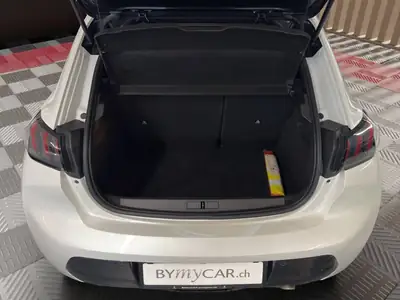 Peugeot 208 1.2 PureTech GT Pack — Citadine dynamique, essence efficace, blanc métallisé — Miniatur 10