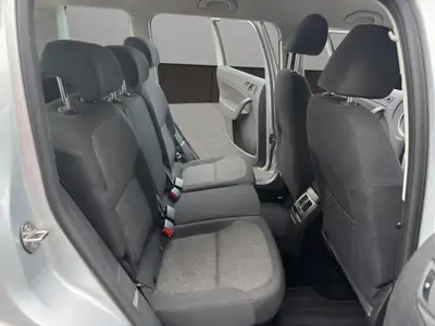Skoda Yeti 1.4 TSI Style 4x4 — SUV compact robuste, 4x4 intégral et attelage renforcé — Miniature 18