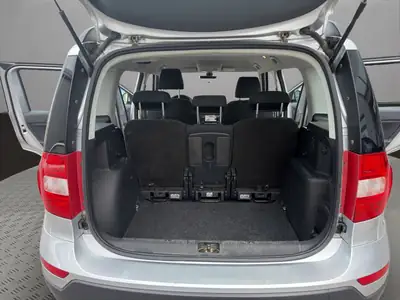 Skoda Yeti 1.4 TSI Style 4x4 — SUV compact robuste, 4x4 intégral et attelage renforcé — Miniature 19