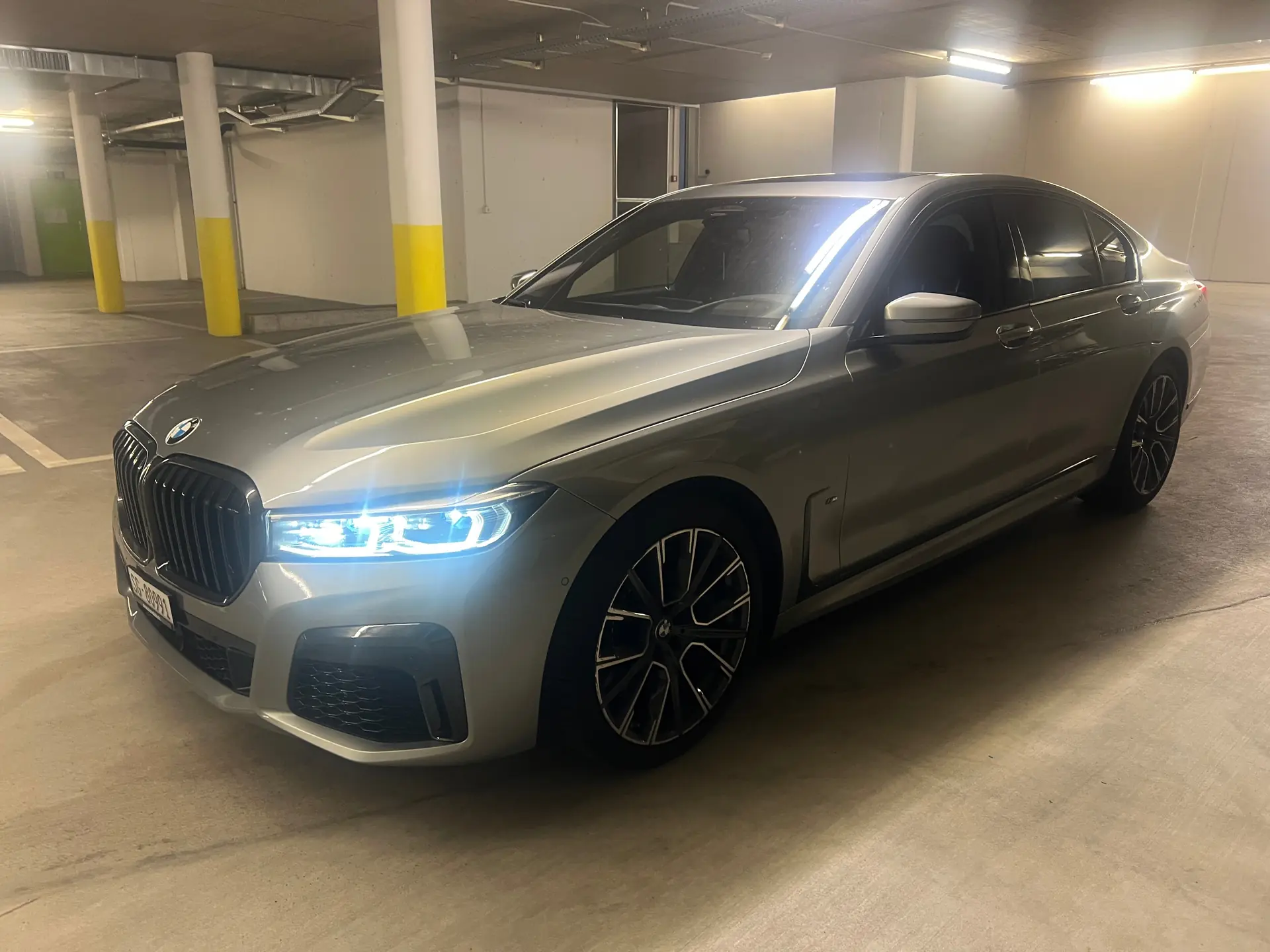 BMW 750 2019 occasion Gossau — 3