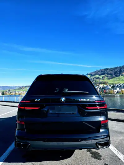 BMW X7 M60i 2025 — SUV 7 places premium, 530 ch et équipements d'exception — Armaturenbrett