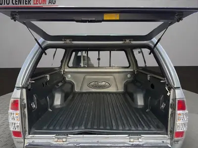 Ford Ranger Limited 3.0 TDCi 4x4 — Pick-up robuste, 4x4 intégral et capacité de charge exceptionnelle — Miniatur 19